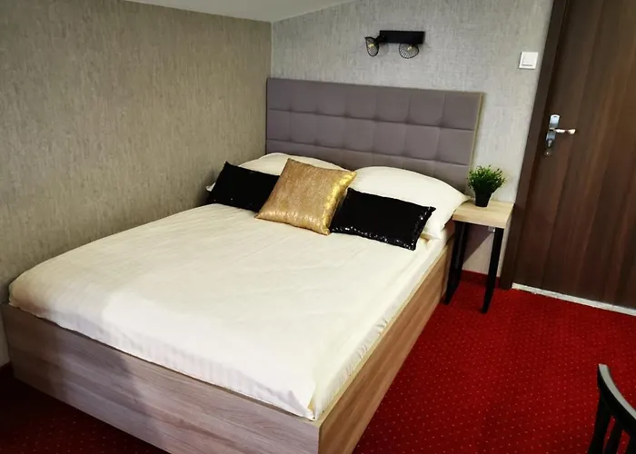 Pod Borem 住宿加早餐酒店 4*