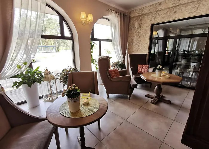 住宿加早餐酒店 Pod Borem